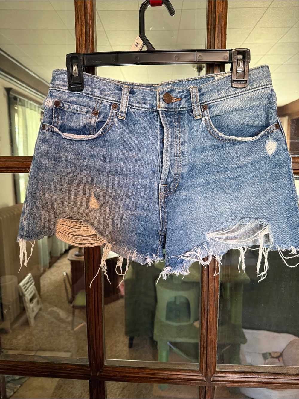 We The Free Free People Distressed Denim Shorts Light Wash Blue Button Fly SZ 27